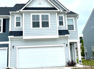 455 Trotters Ln, Moncks Corner, SC 29461