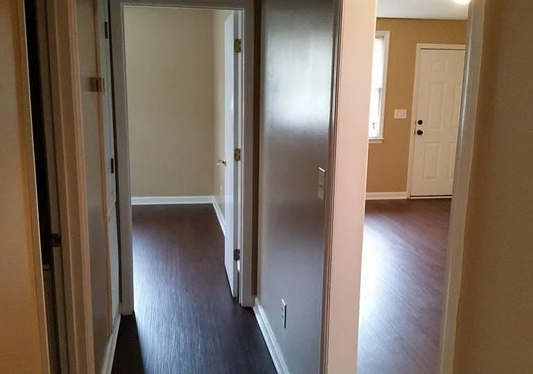 1205 Ireland St — Photo 8