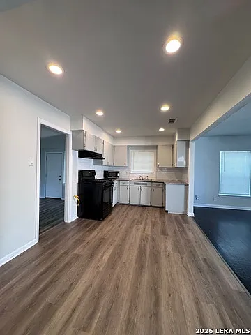 211 Cresham Dr — Photo 5