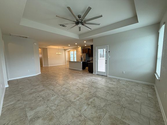 5th image of 358 Orion Dr