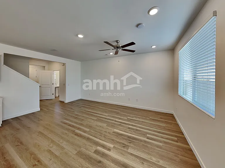 6144 W Calle Lago — Photo 7