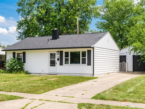 40 Rockland Dr, Fairborn, OH 45324