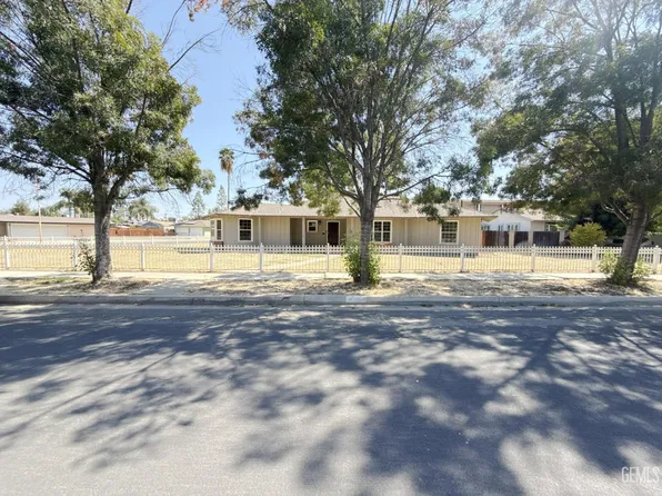 916 Oak Ave, Wasco, CA 93280
