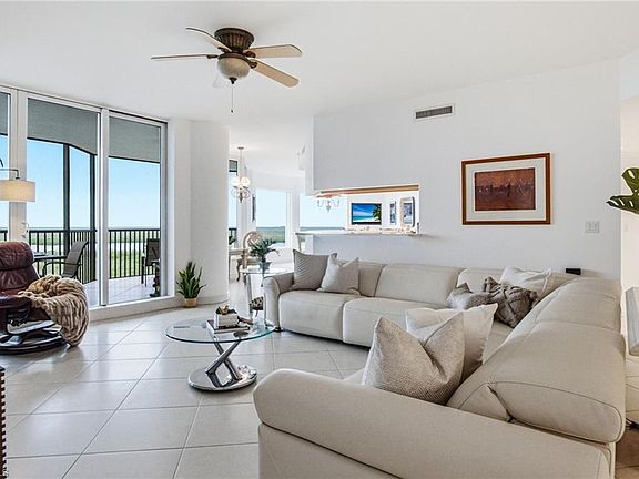 3rd image of 1060 Borghese LN #705