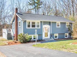 33 Sleigh Rd, Chelmsford, MA 01824
