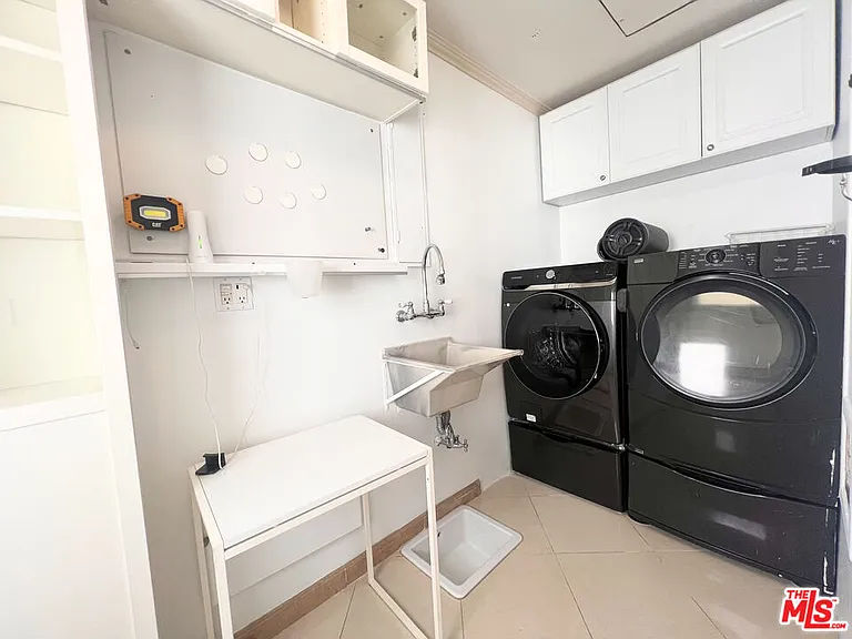 2652 S Bedford St — Photo 10