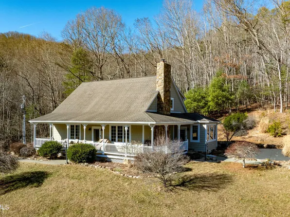 718 Copperhead Hollow Rd, Mountain City, TN 37683