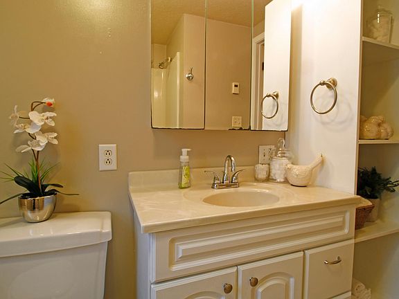 main floor bathroom