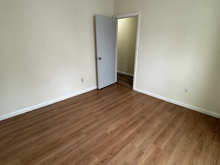 19-21 Everett Ave #1 — Photo 8