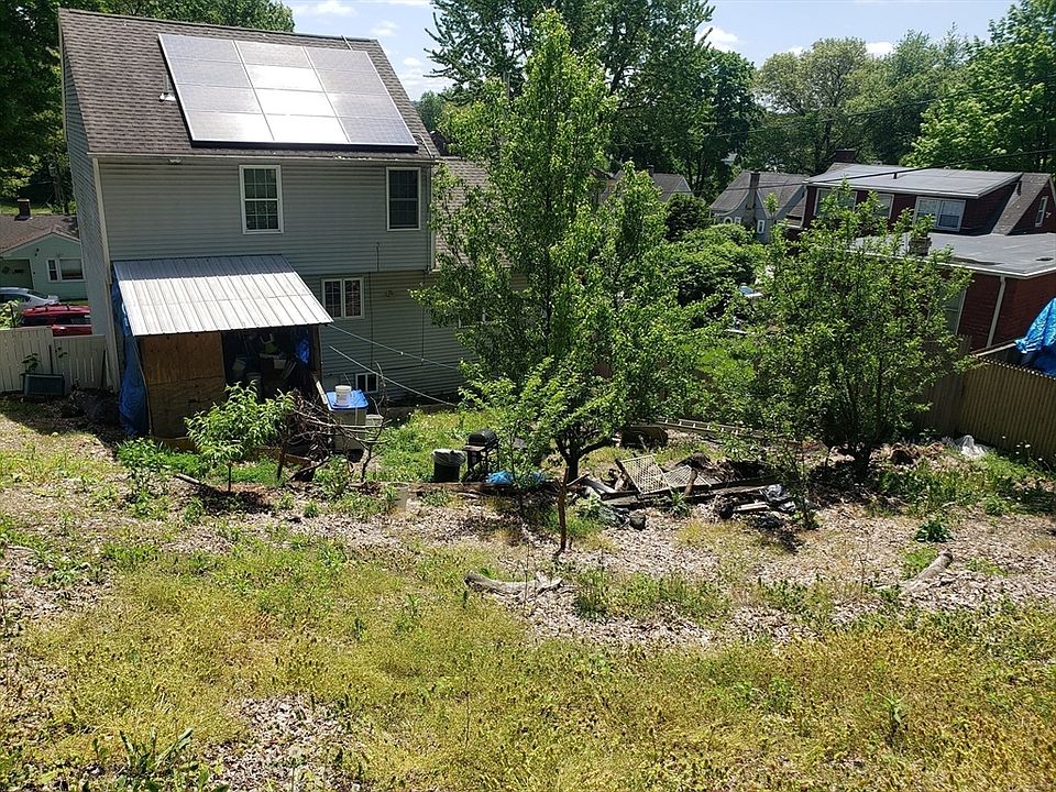 2nd image of 28 Roy St