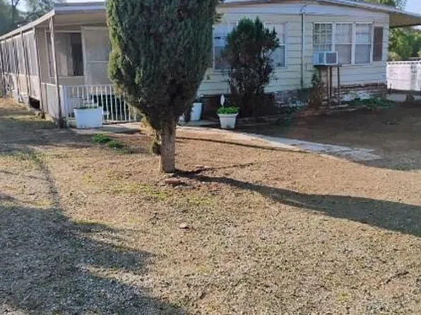 33881 El Centro Ave, Hemet, CA 92545