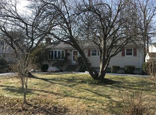 155 Sunrise Ter, Bridgeport, CT 06606