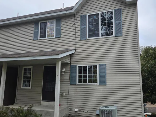 12 City View Ln, Saint Paul, MN 55107