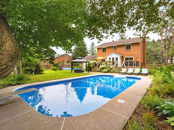 2nd image of 10 Rosewood Ave