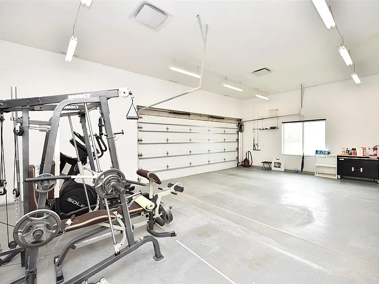 6602 Rohan Rd — Photo 45