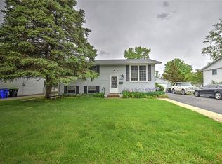 1656 Evandale Dr, Decatur, IL 62526