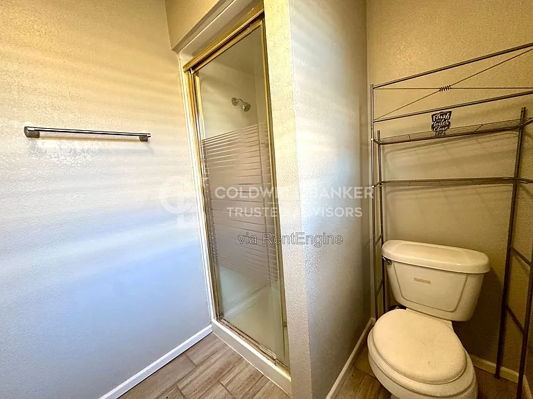 7006 Vinton Ave — Photo 6