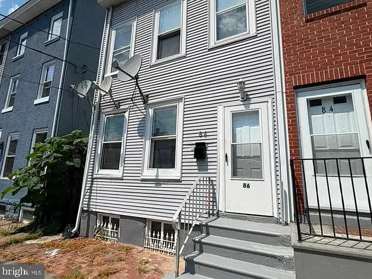 86 Spring St — Photo 2