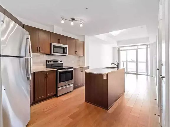2nd image of 68 Main St N #501