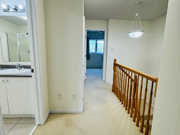 1069 Marconi Ave — Photo 19