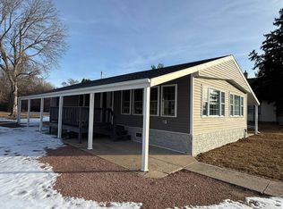 225 E 6th St, Orchard, NE 68764