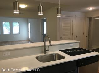 3 Seitz Ter APT 3, Poughkeepsie, NY 12603