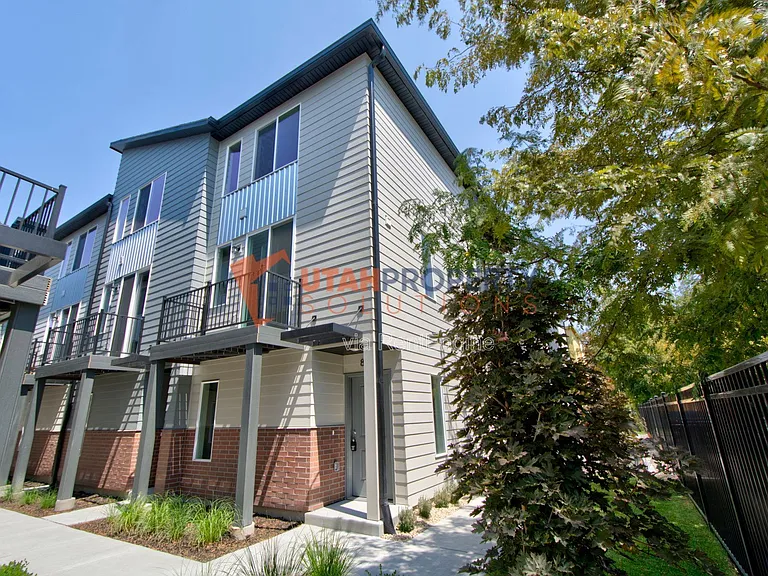 1146 S Redwood Rd #H806 — Photo 2