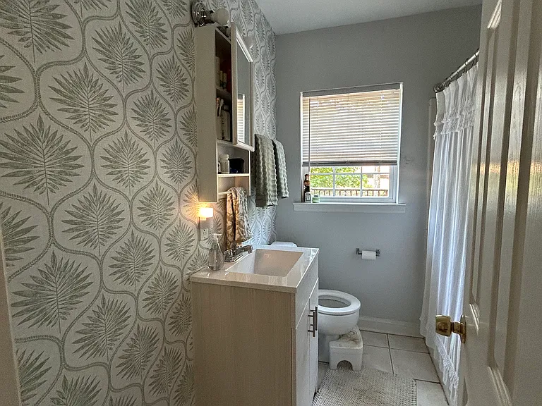 532 Iverson Way — Photo 16