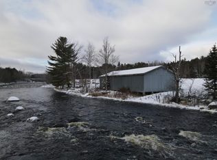 55 Zwicker Mill Rd, Lunenburg, NS B0R 1E0