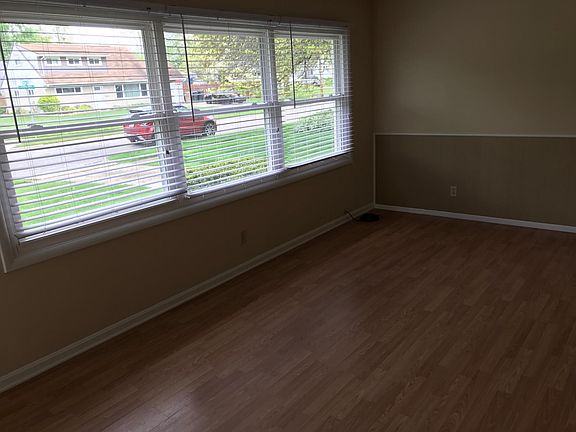 2nd image of 2980 14th St