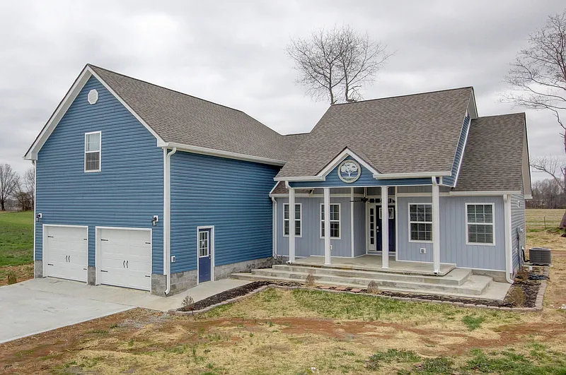 127 Riverbend Dr