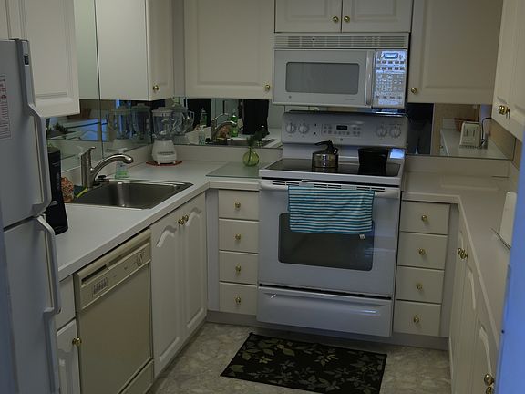fully equpment kitchen