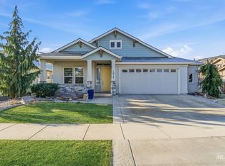 1013 E Radiant Ridge Dr, Meridian, ID 83642