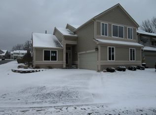 723 Sandy Pointe Ln, Round Lake Park, IL 60073