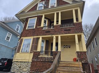 12 Hartshorn Ave, Worcester, MA 01602