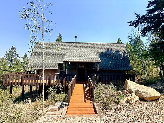 3rd image of 7964 S Bristlecone Dr #86