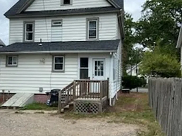 947 Sumner Ave — Photo 2