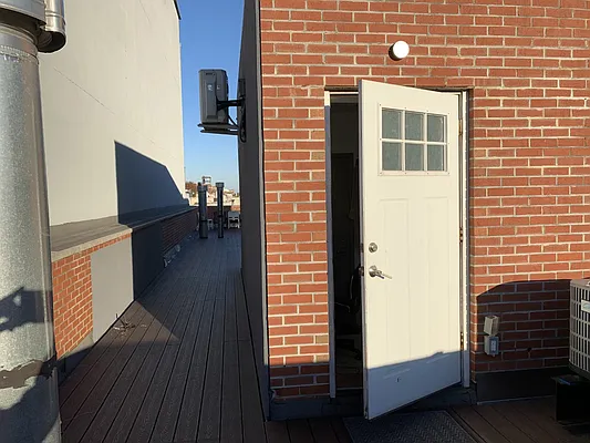 Rented by JB Mac Real Estate Inc. | media 28