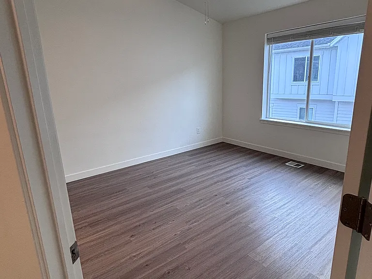 860 Place Townhomes — Photo 92