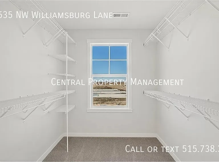 635 NW Williamsburg Ln — Photo 17