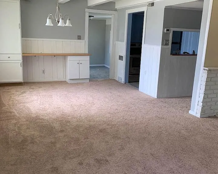 9211 Floral Ave — Photo 2