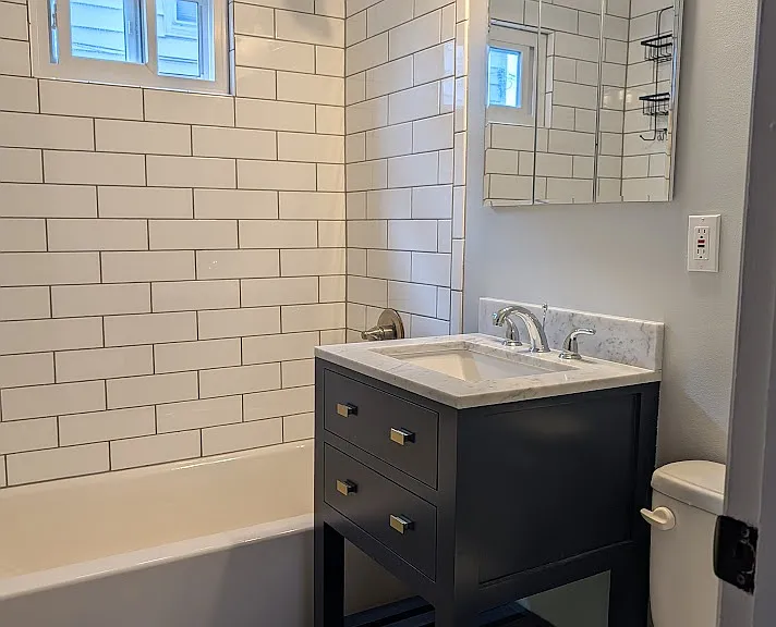 123 Kimberly Ave #LOWER — Photo 10