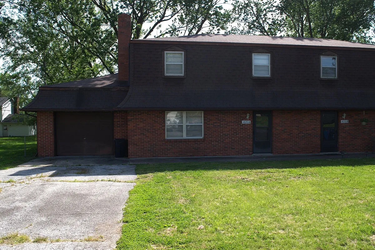 Building Photo - 4820 E Schooner Rd #A