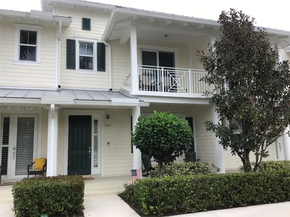 3223 Hemingway Dr, Jupiter, FL 33458