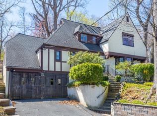 41 Stocker Rd, Verona, NJ 07044