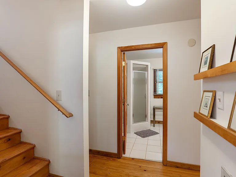 150 Avondale Ridge Rd — Photo 6