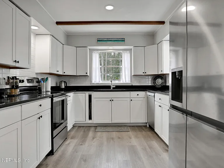 29 Nelmar Ave — Photo 8
