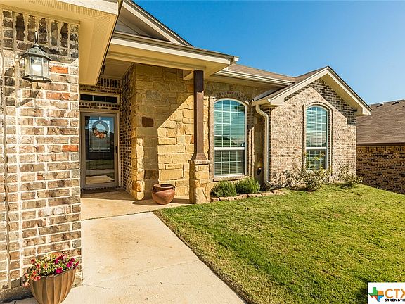 3rd image of 716 Kendra Dr