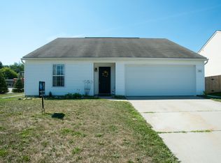 6411 Fountain Park Ct, Waterford, MI 48327