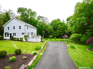 2 Rising Rd, Norwalk, CT 06850